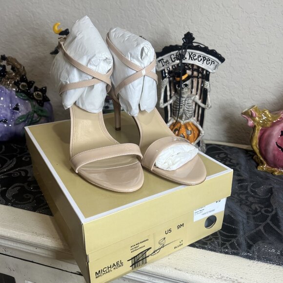 MICHAEL KORS Ava Patent Leather Strappy Sandal Size 9M Light Blush NIB - Picture 1 of 7